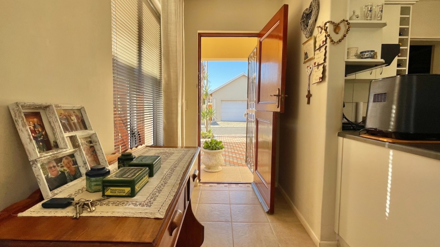 2 Bedroom Property for Sale in Strand South Western Cape